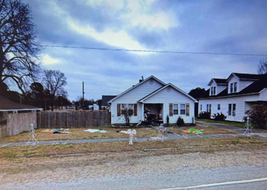 Welcome to this inviting 3-bedroom, 1-bathroom home, perfectly suited for family living. Located in a charming small town, this property offers a warm sense of community while providing comfort and practicality. The home features a functional layout, bright living spaces, and a fenced-in backyard—ideal for kids, pets, or simply enjoying the outdoors with added privacy. A wonderful opportunity for those looking for a peaceful lifestyle in a close-knit neighborhood.