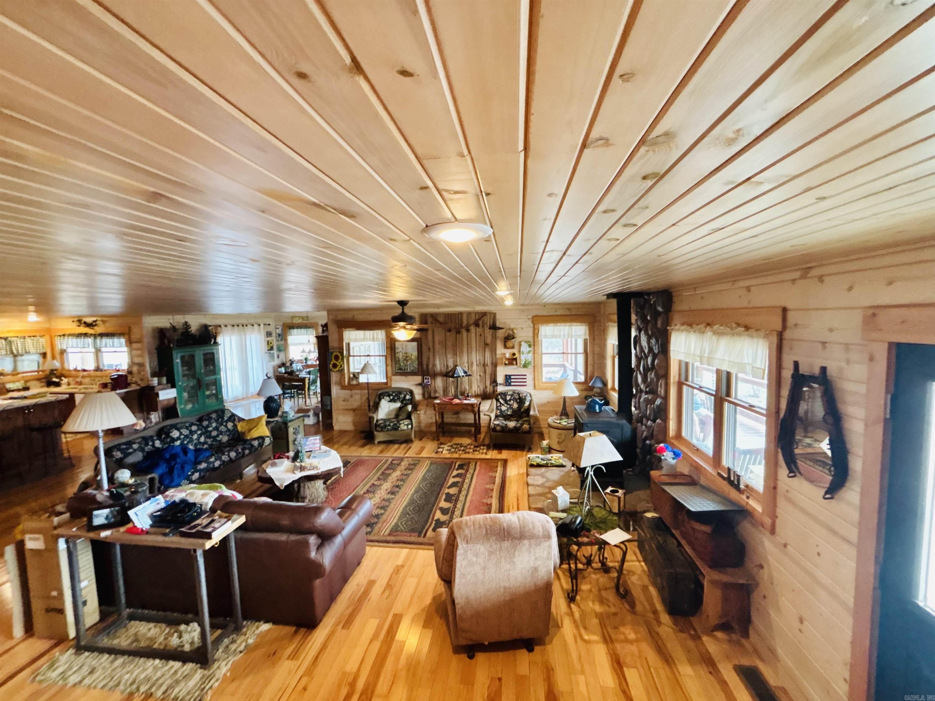 Metes & Bounds - Residential