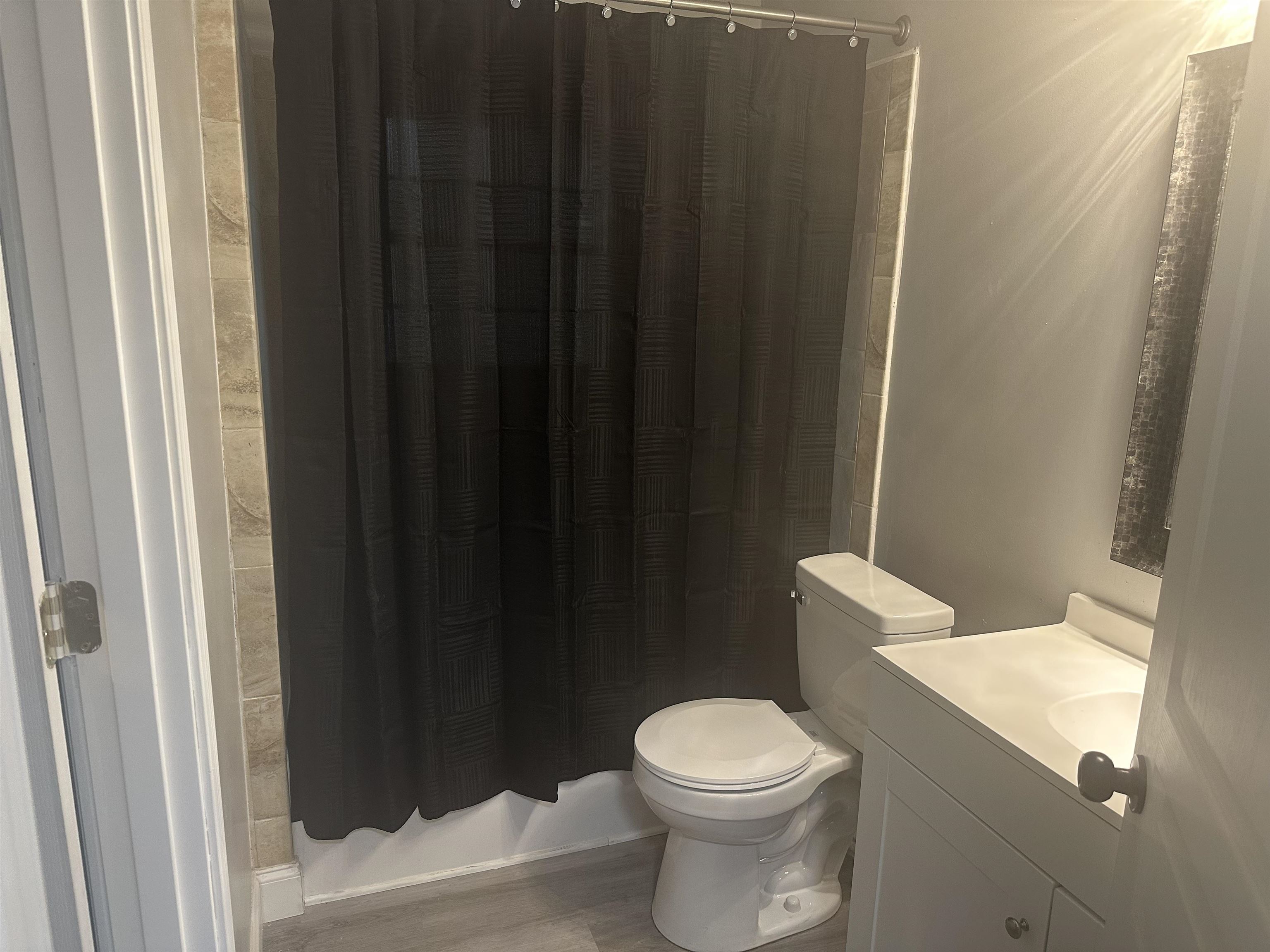 TWIN LAKES - Residential