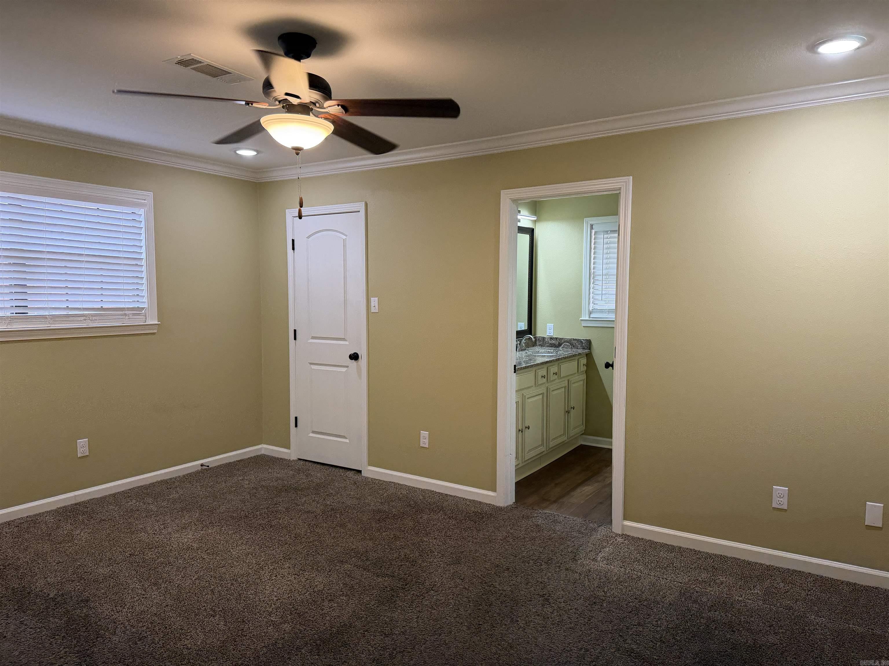 WINDSOR PLACE - Residential