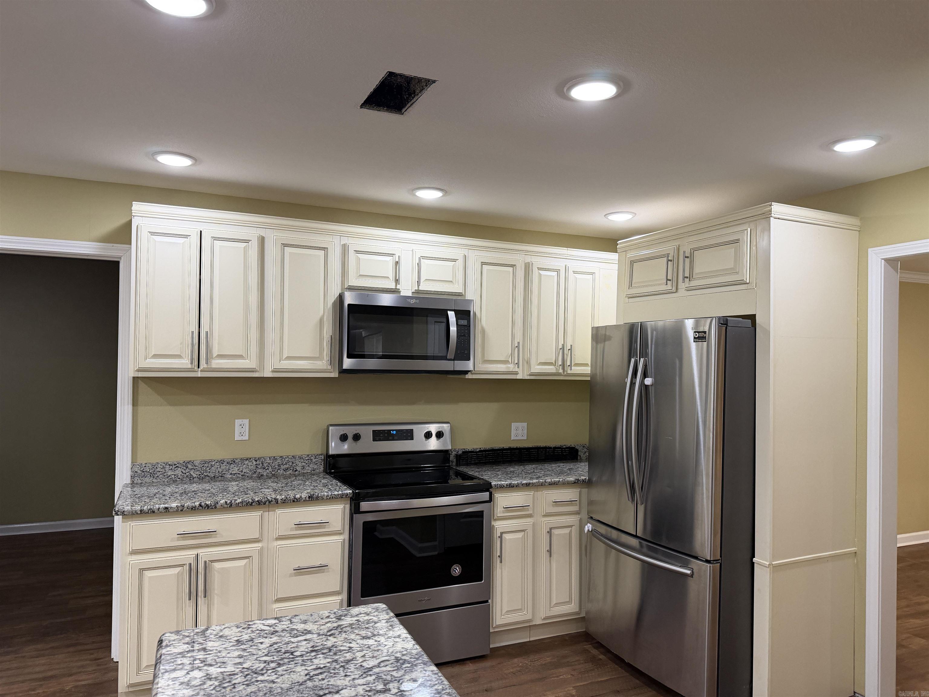 WINDSOR PLACE - Residential