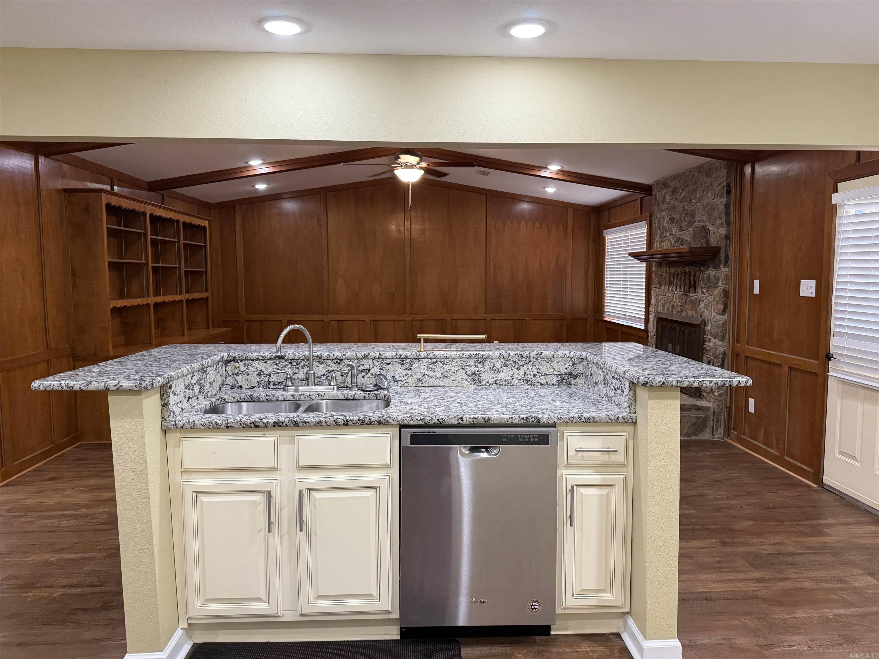 WINDSOR PLACE - Residential