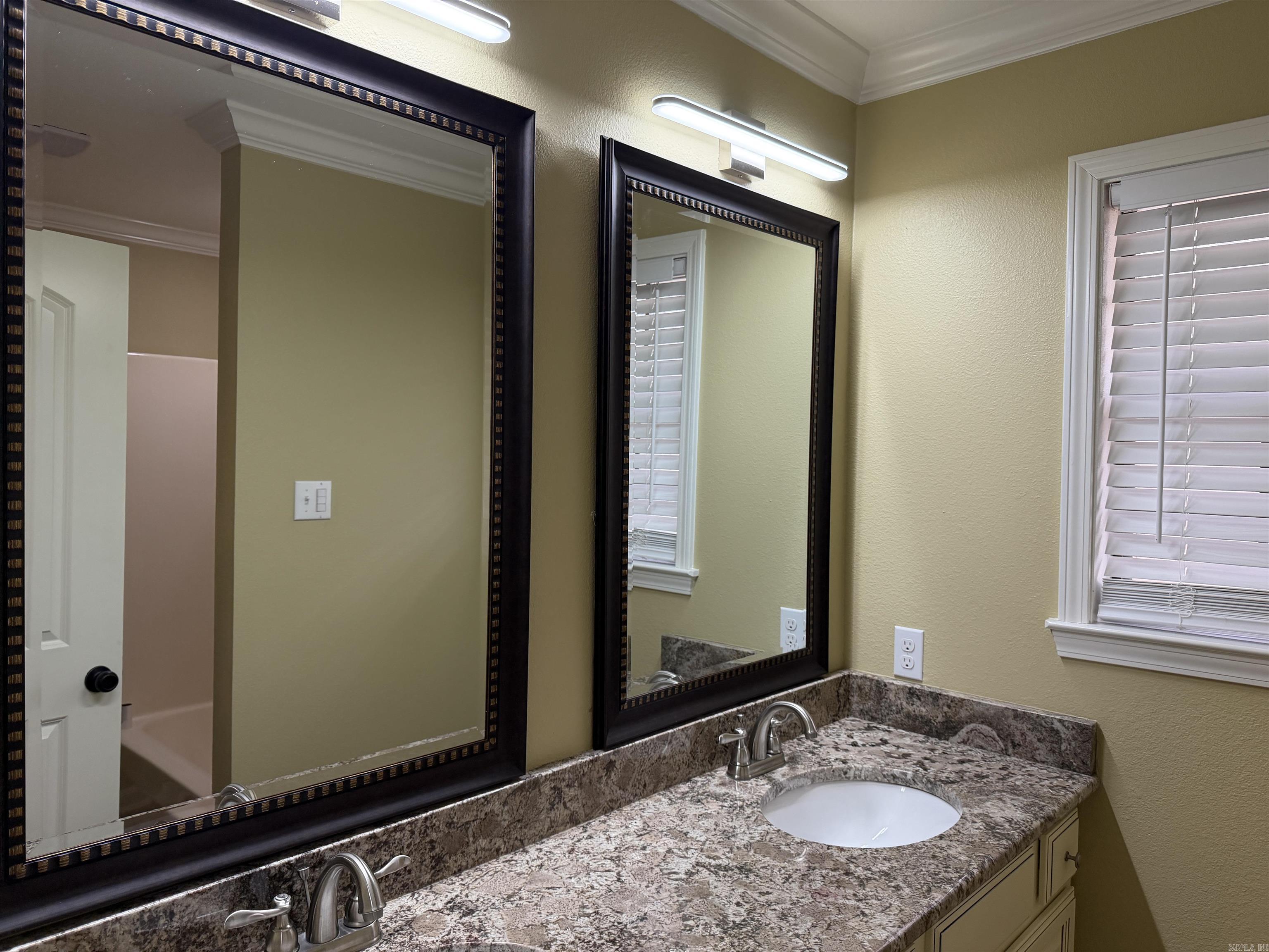 WINDSOR PLACE - Residential