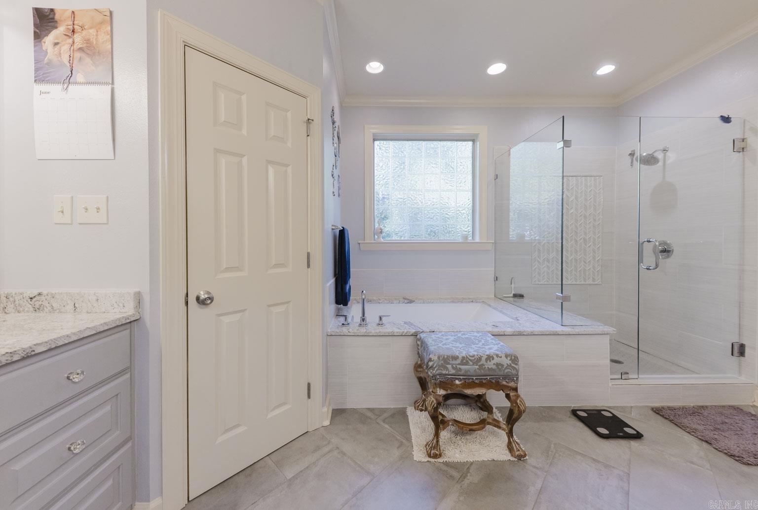 CHENAL VALLEY MARGEUAX - Residential