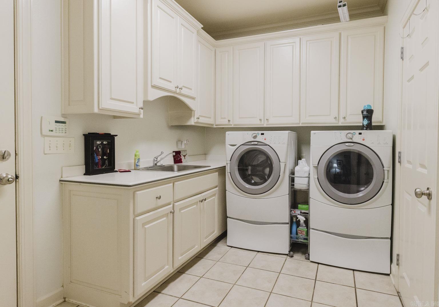 CHENAL VALLEY MARGEUAX - Residential