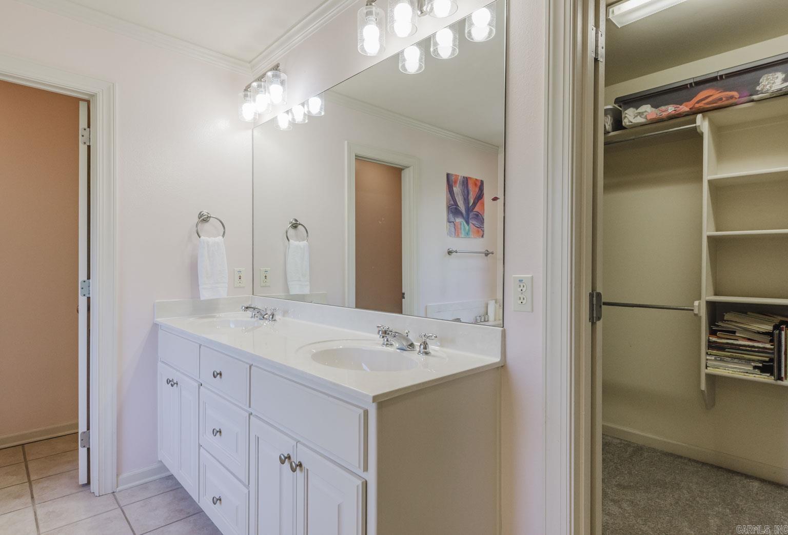 CHENAL VALLEY MARGEUAX - Residential