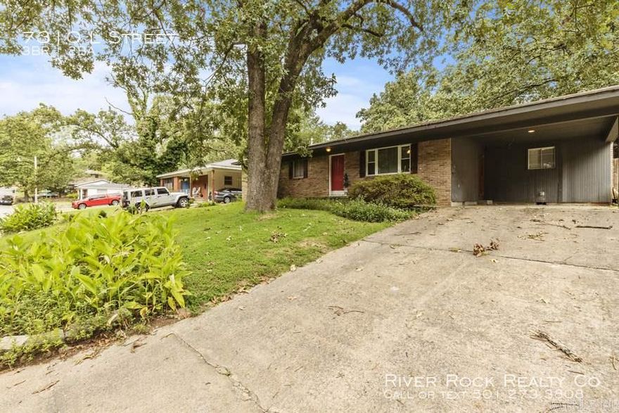 Cute 3 bedroom/ 2 bathroom home with a large backyard and great curb appeal. The lease for this property is for two years with a 3% increase after the first year. Income has to be 3x the amount of rent. NO SECTION 8.