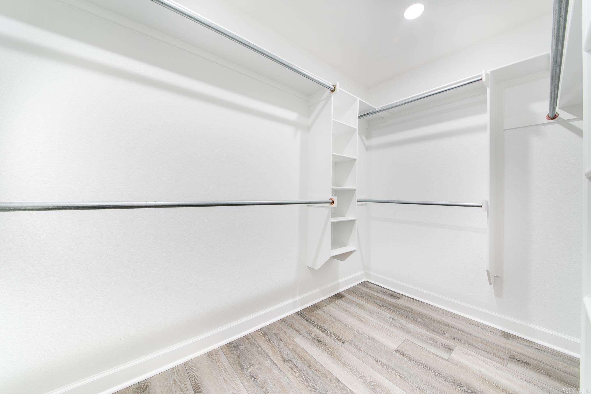 AUTUMN BROOKE - Residential