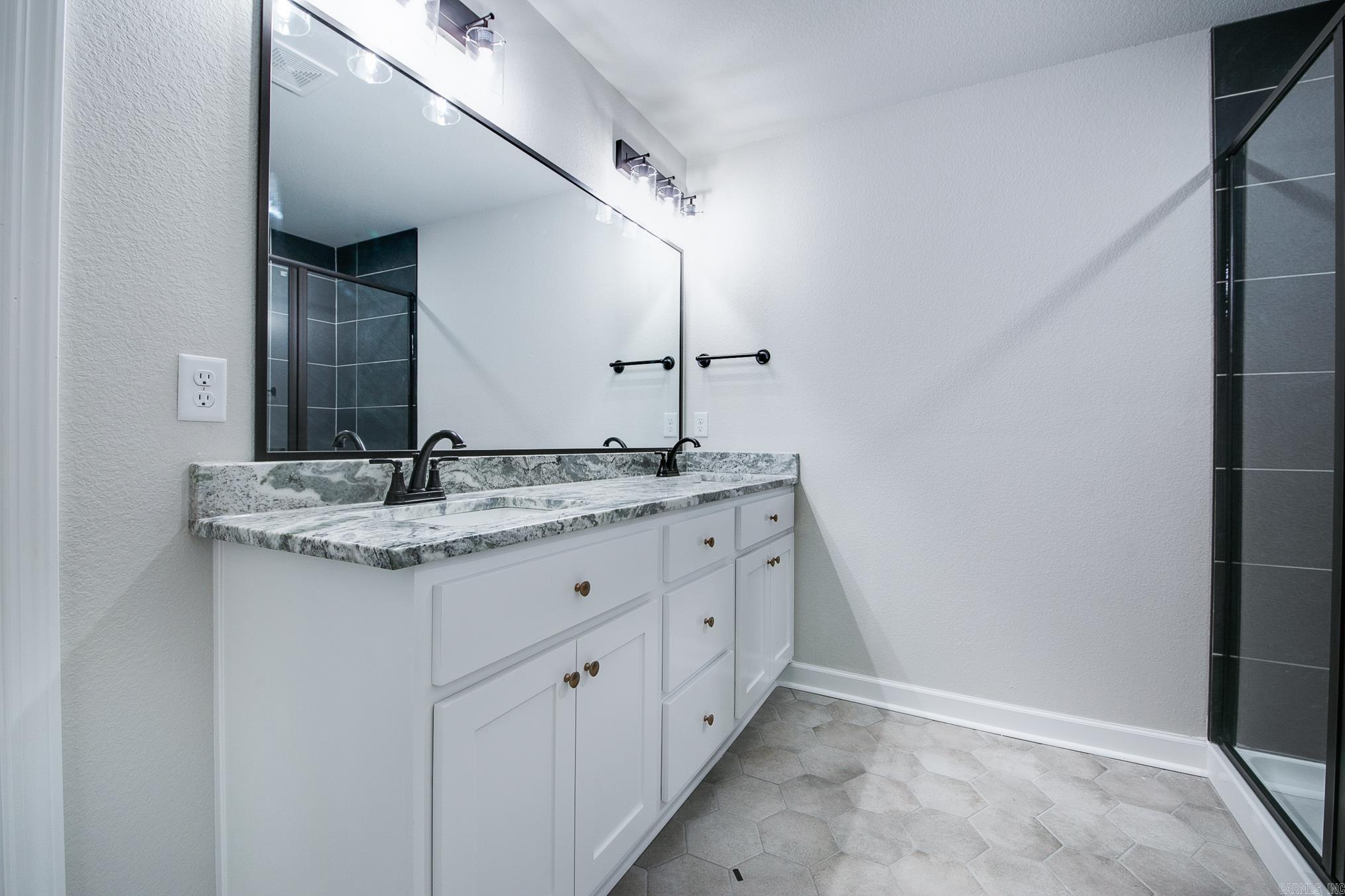 AUTUMN BROOKE - Residential