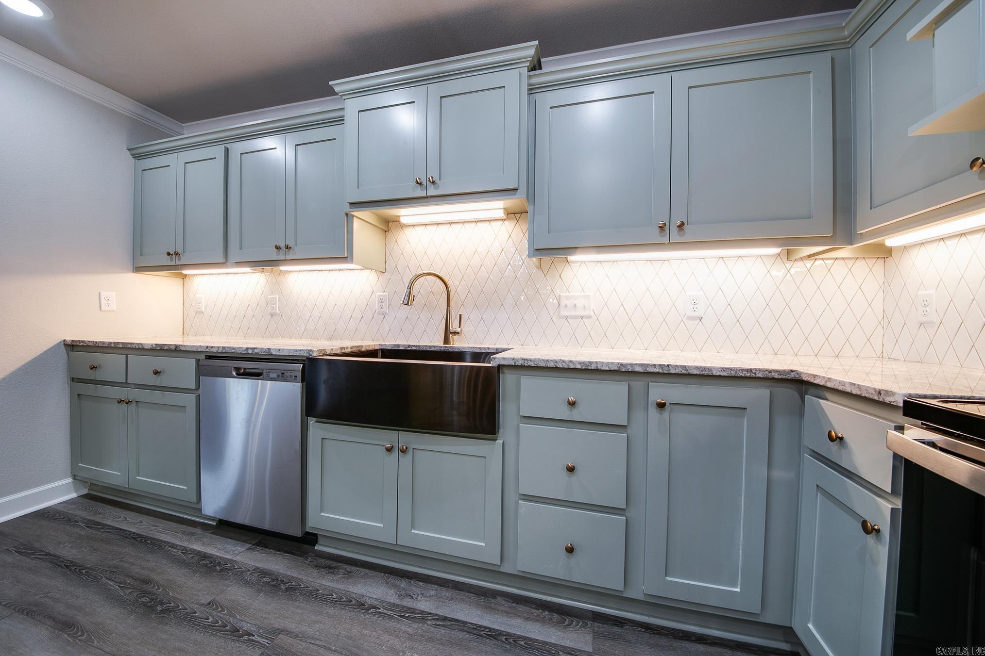 AUTUMN BROOKE - Residential