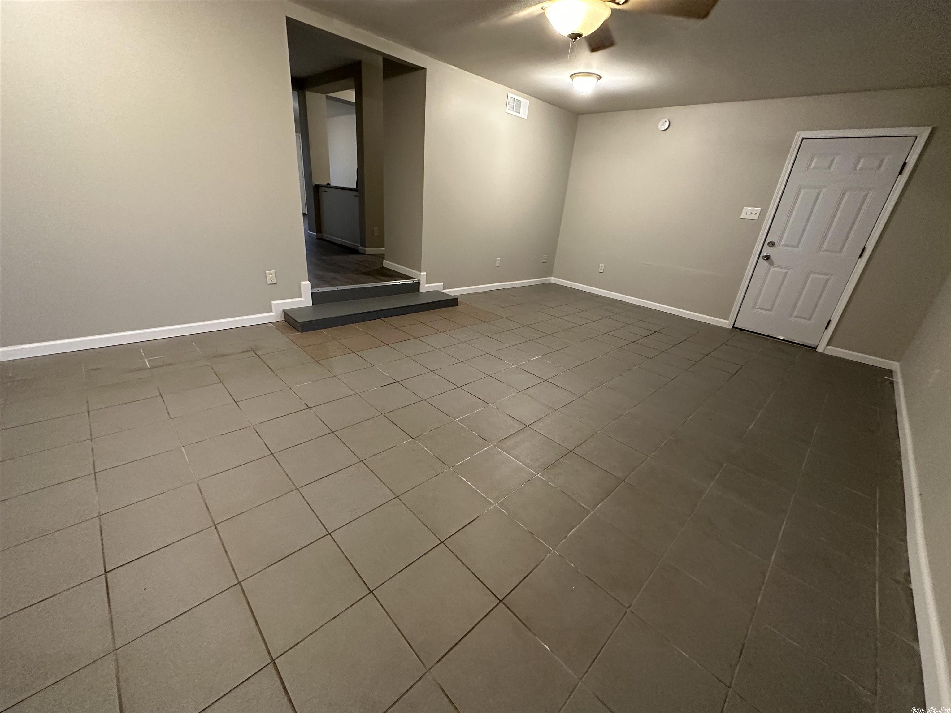 Tanglewood  Annex - Residential Lease