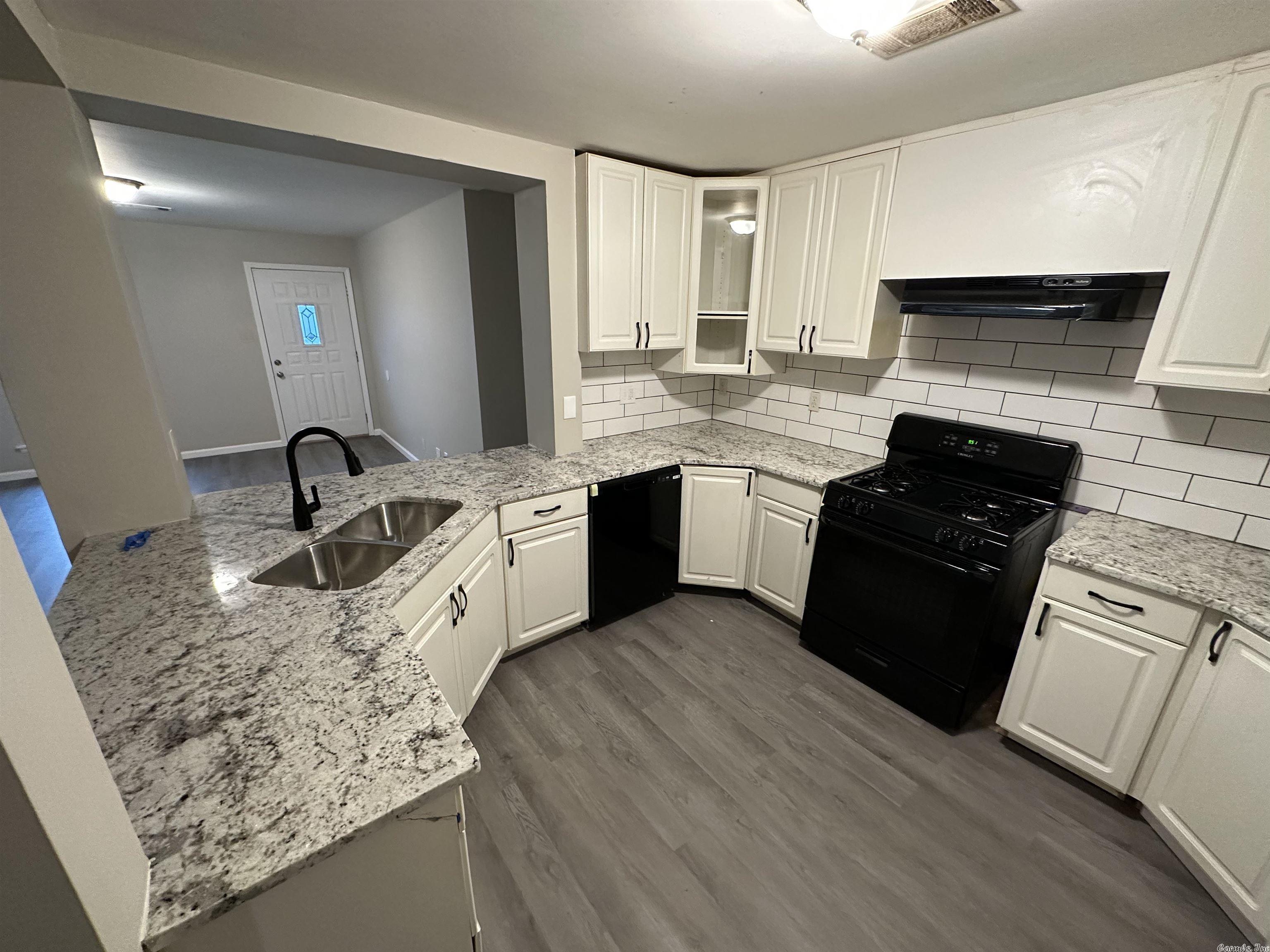 Tanglewood  Annex - Residential Lease