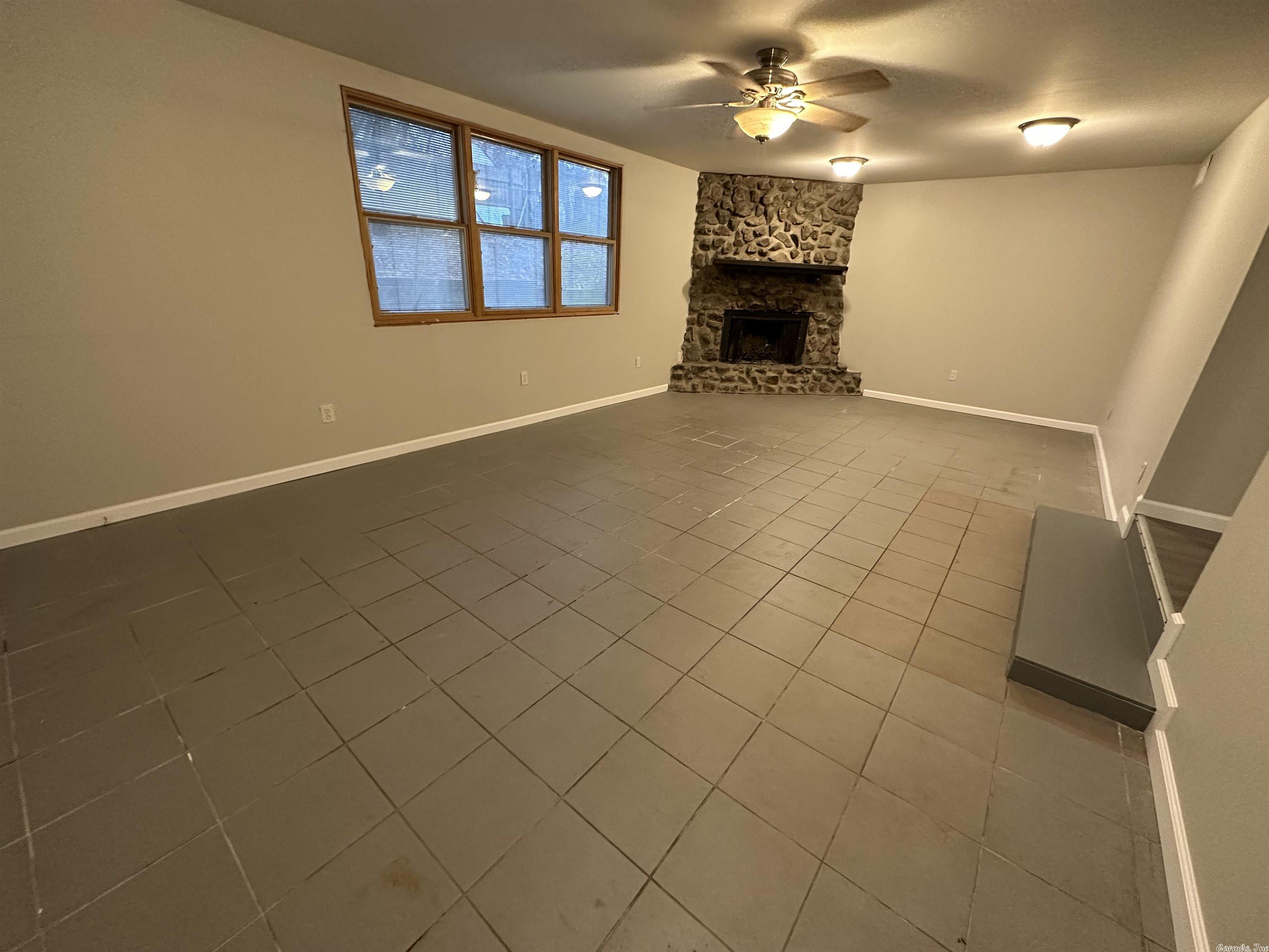 Tanglewood  Annex - Residential Lease