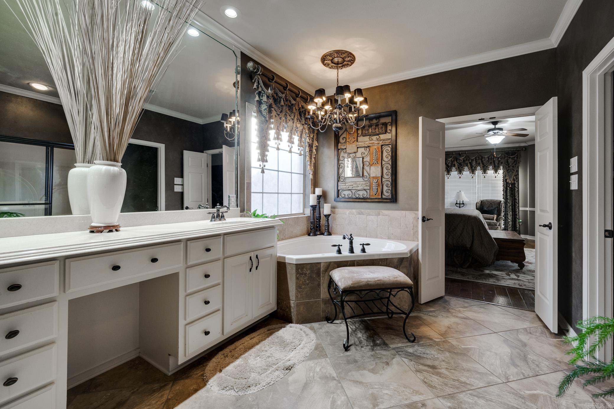 Royal Oaks - Residential