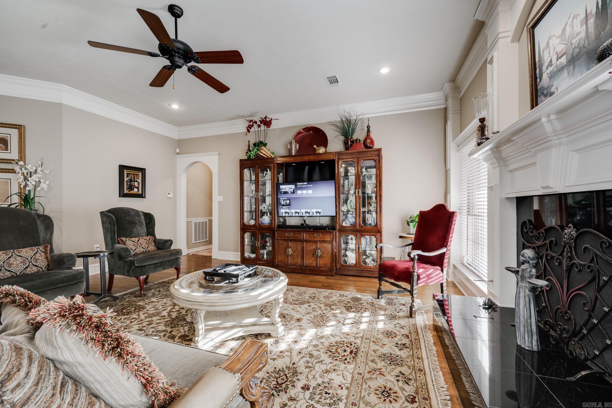 Royal Oaks - Residential