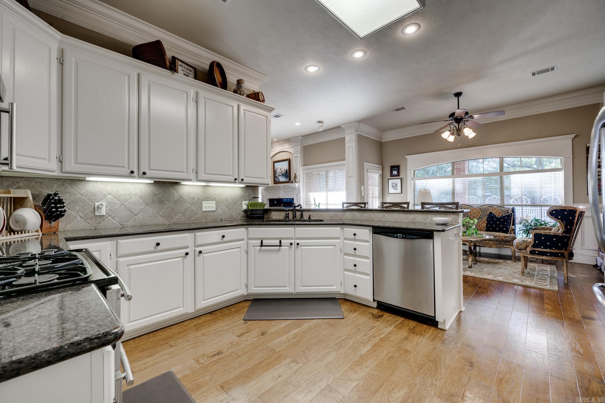 Royal Oaks - Residential