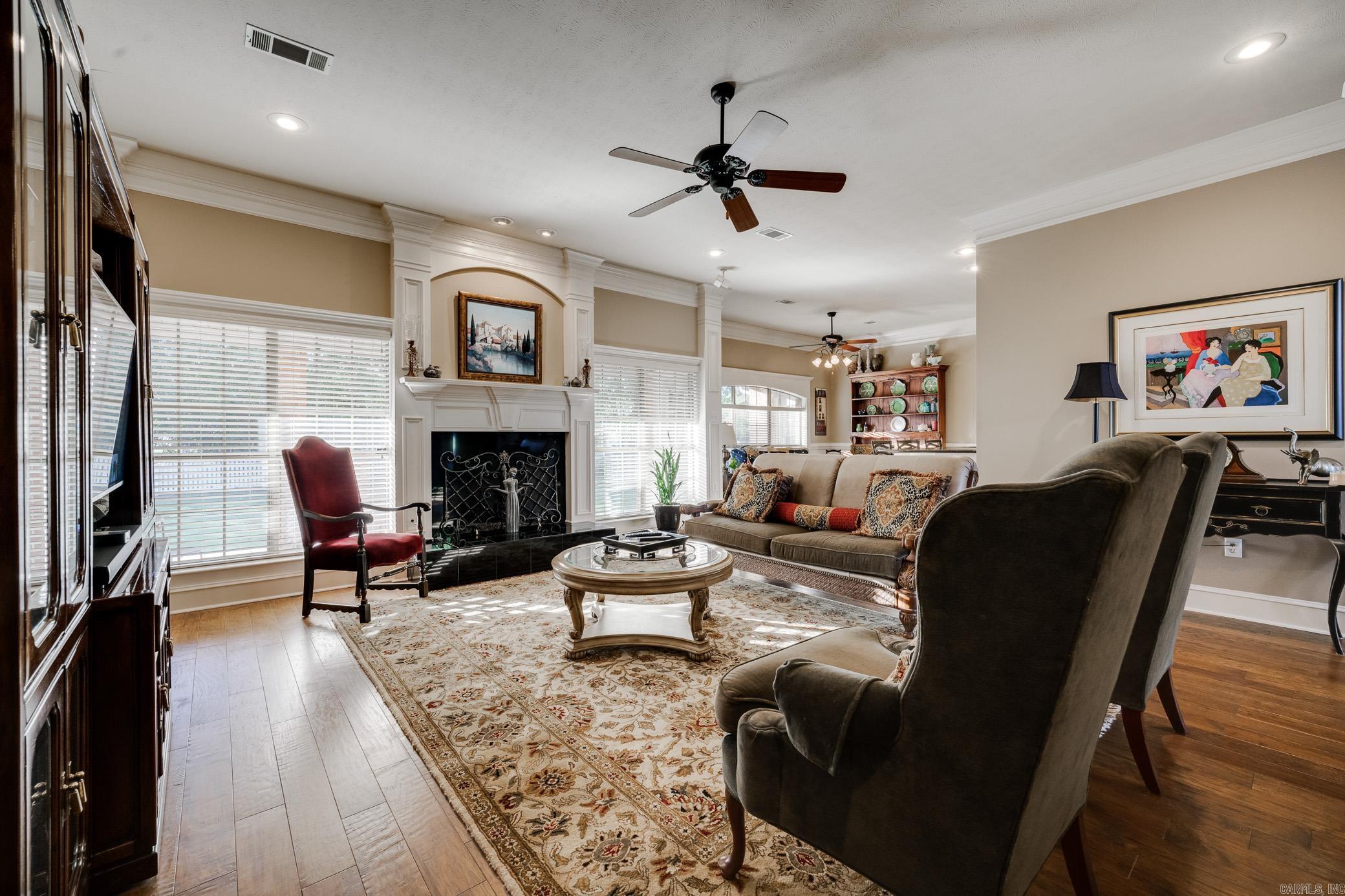 Royal Oaks - Residential