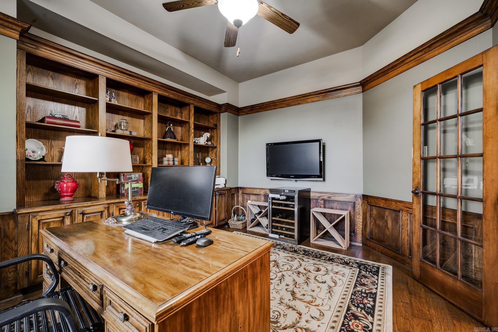 Royal Oaks - Residential