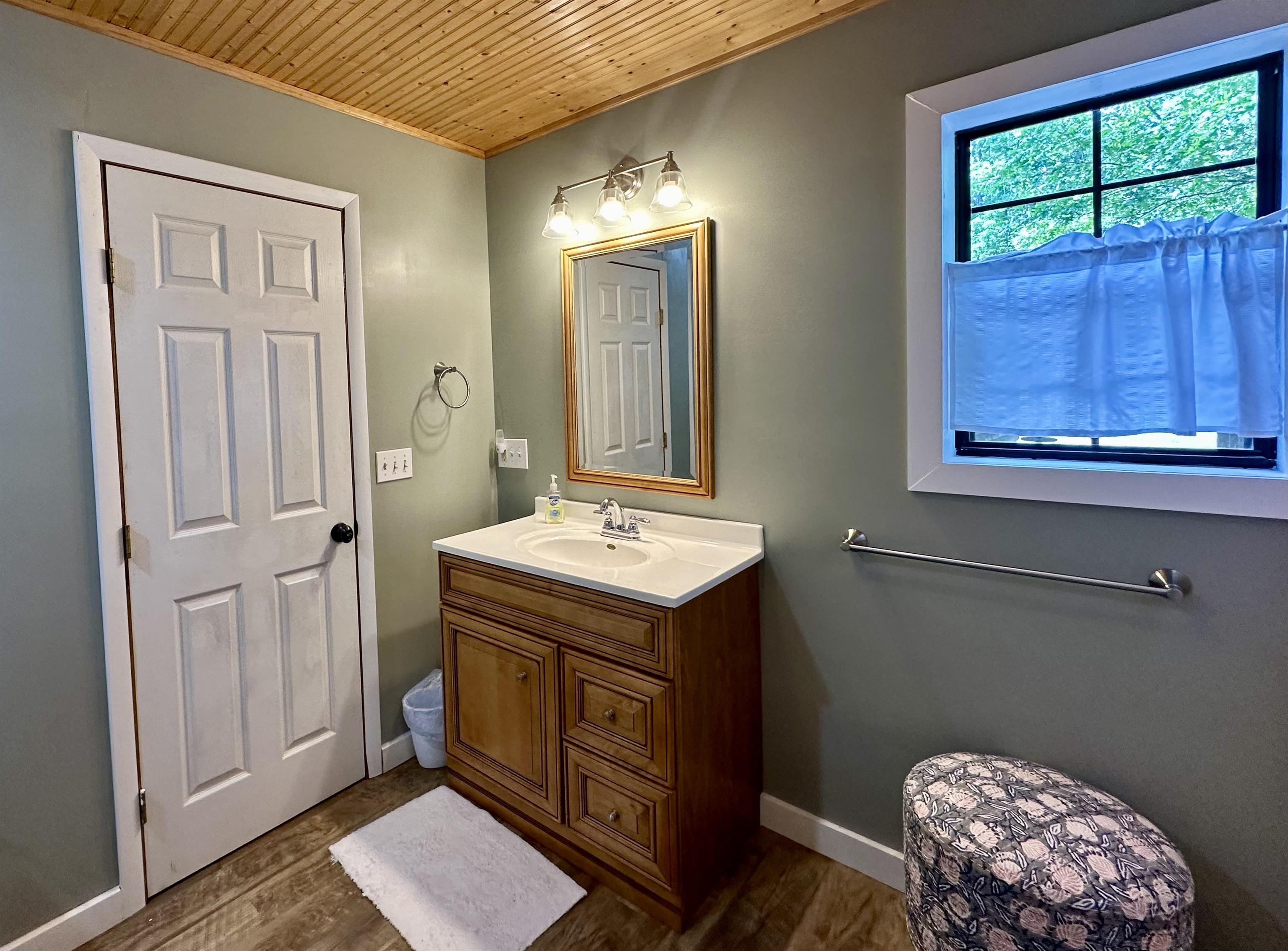 BLACK BEAR BLUFF - Residential