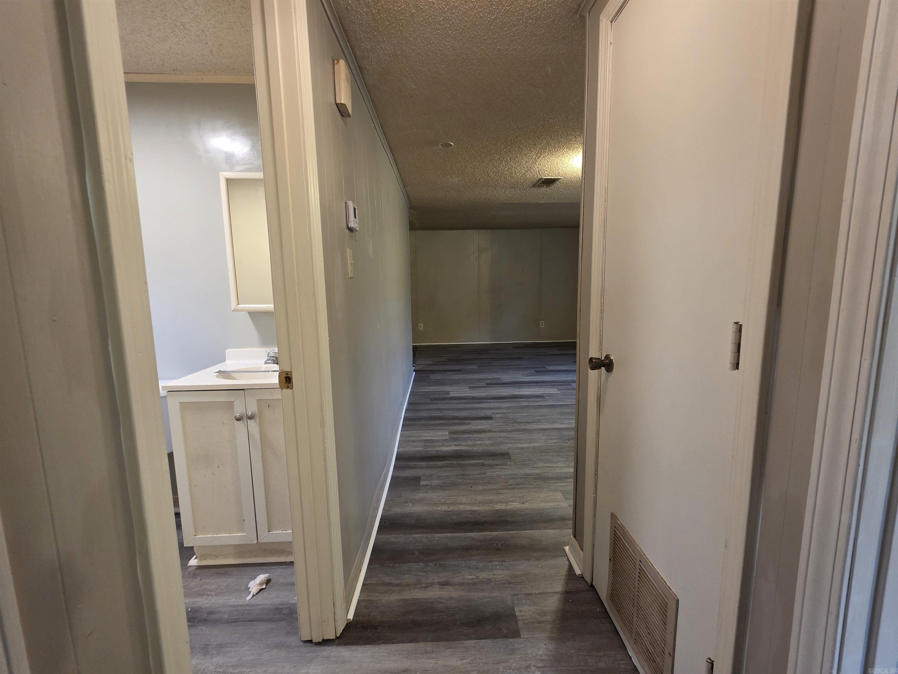 JULIE ADDN - NORTH LITTLE ROCK - Residential Lease