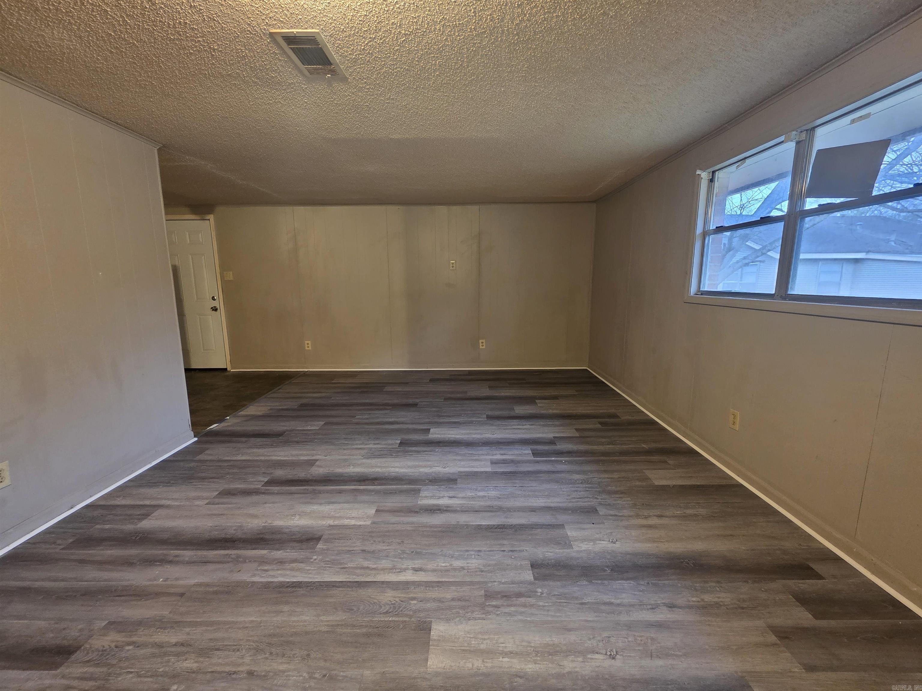 JULIE ADDN - NORTH LITTLE ROCK - Residential Lease