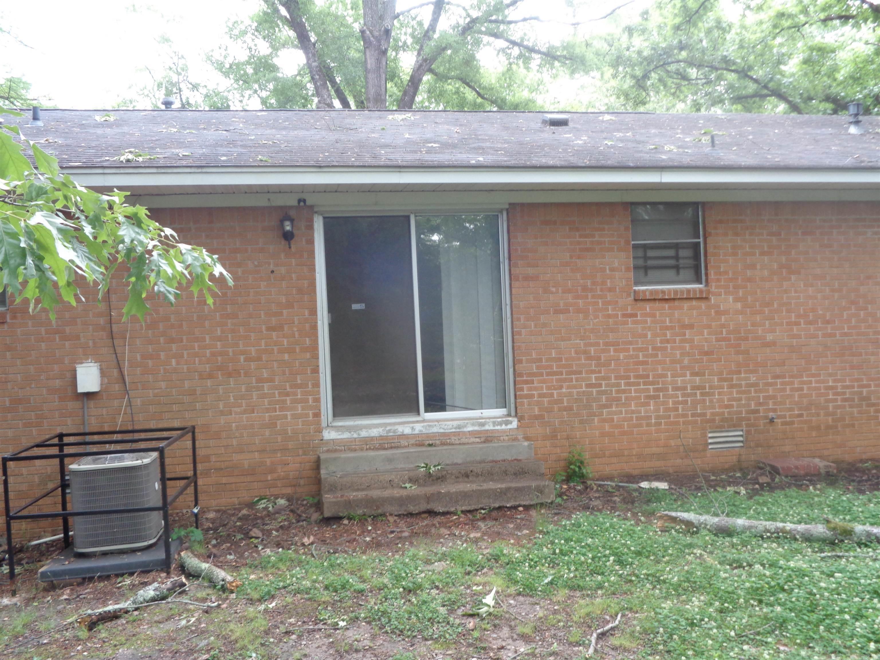 BARROW JOHN - Residential