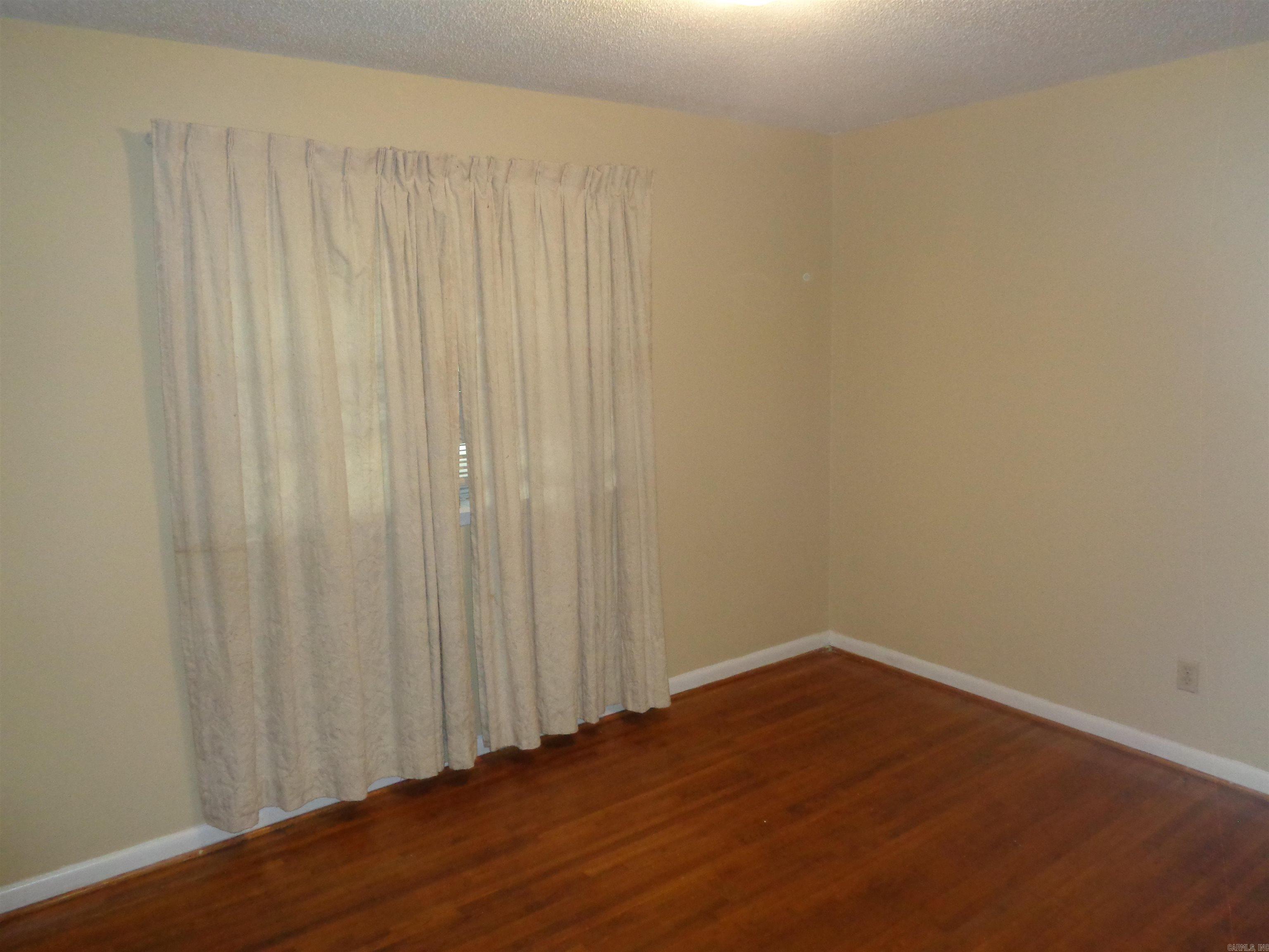 BARROW JOHN - Residential