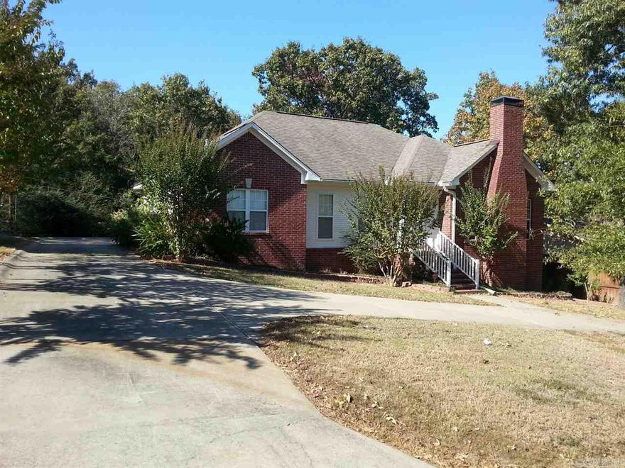 This home was custom built, open living area, lots of custom features, fitted kitchen with electric oven refrigerator, stainless steel appliances, pantry & laundry area, oversized screened in porch, with extensive decking with built in seating areas, jetted tub,crown molding downstairs offers a separate In law quarters with all appliances including the washer/ dryer, smooth top oven , built in microwave, built in dresser walk in closet