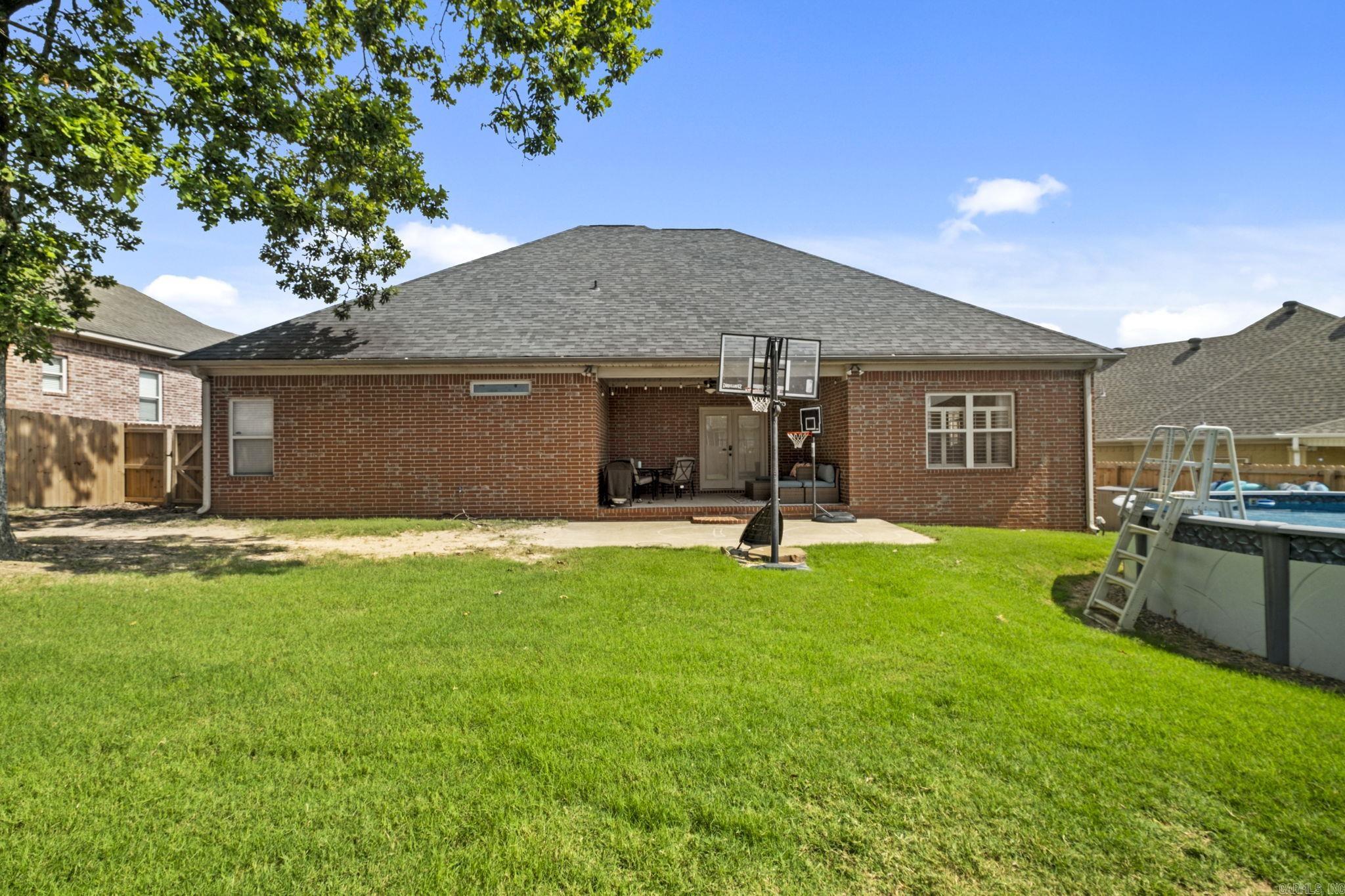 MILLERS CROSSING - Residential