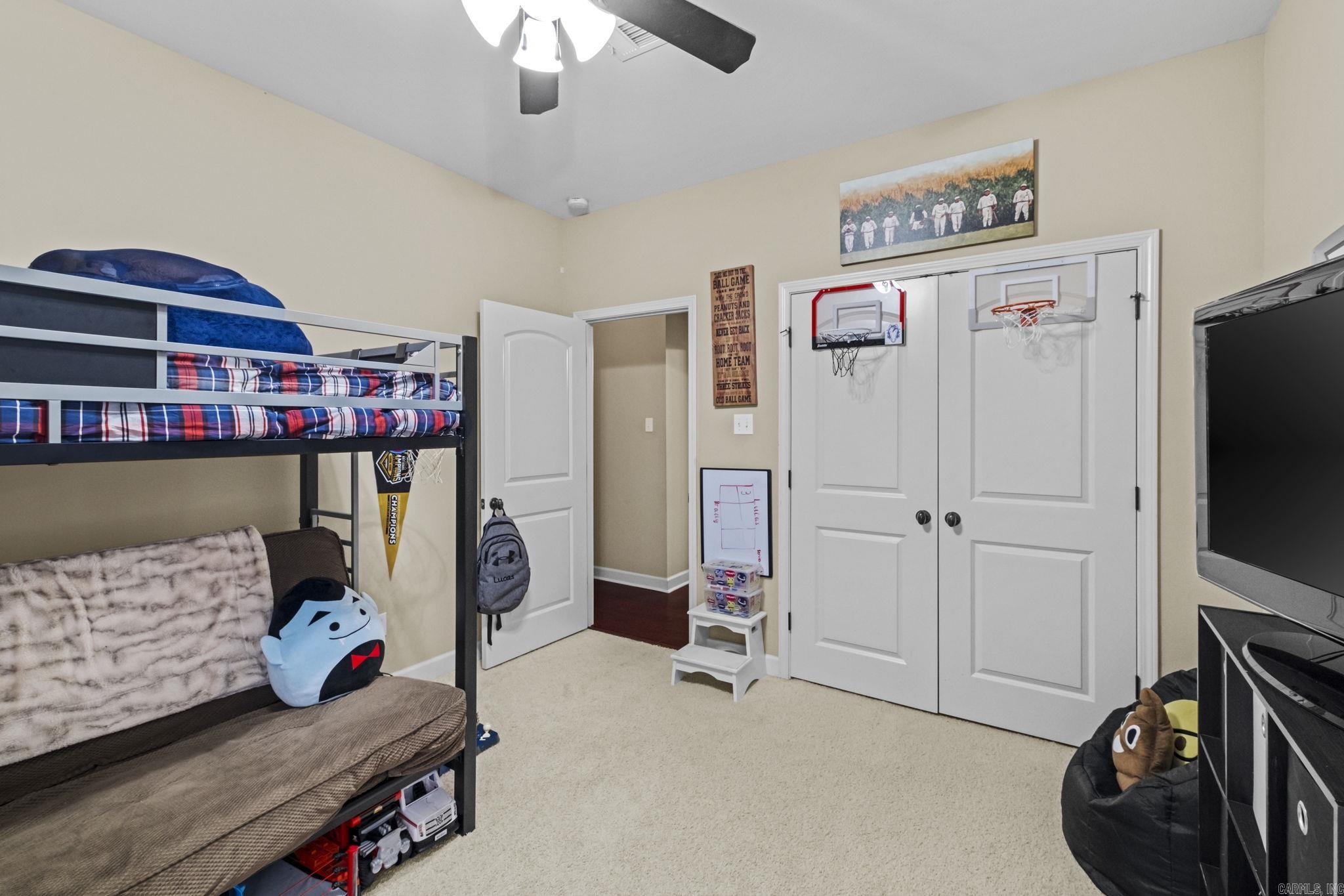 MILLERS CROSSING - Residential