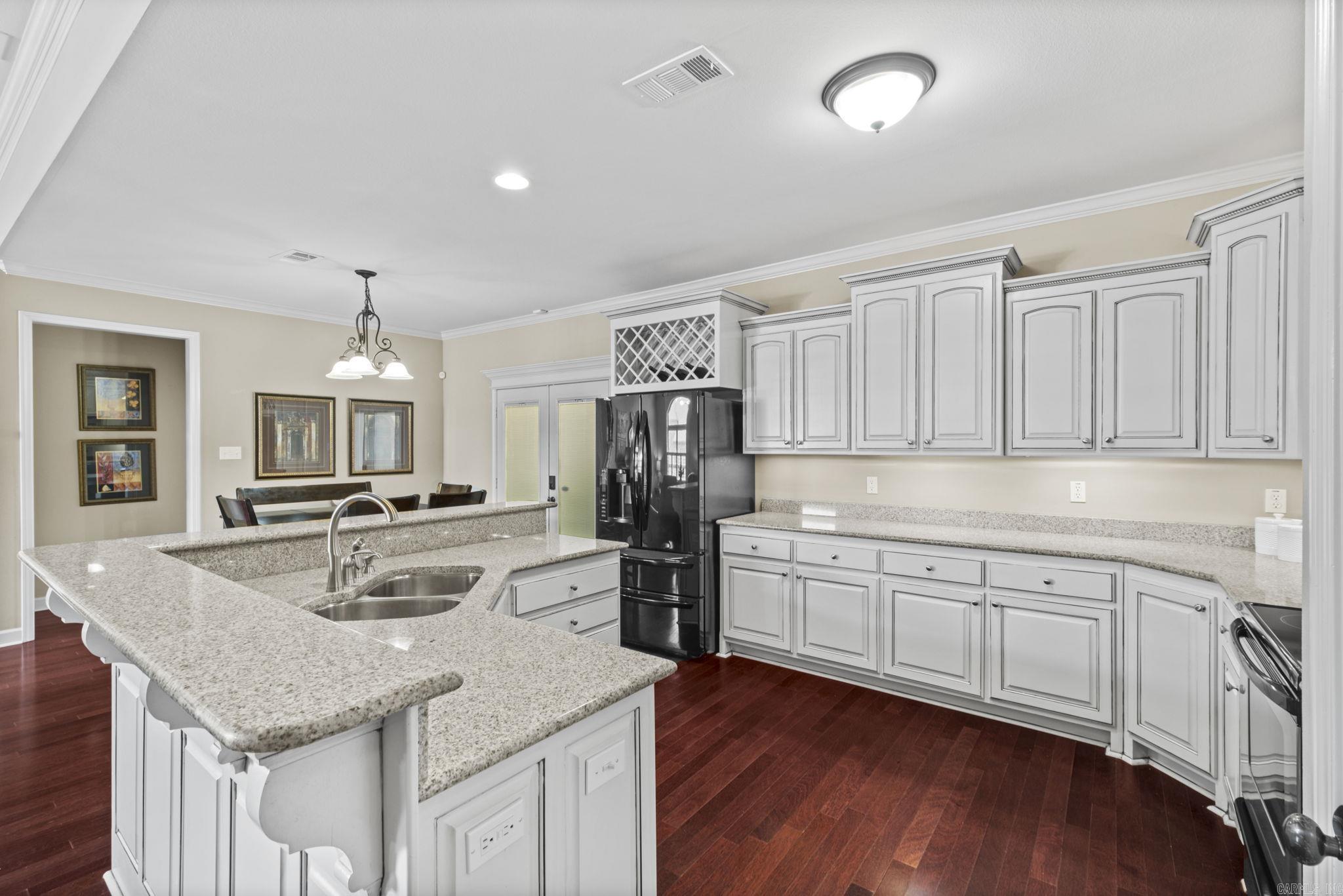 MILLERS CROSSING - Residential