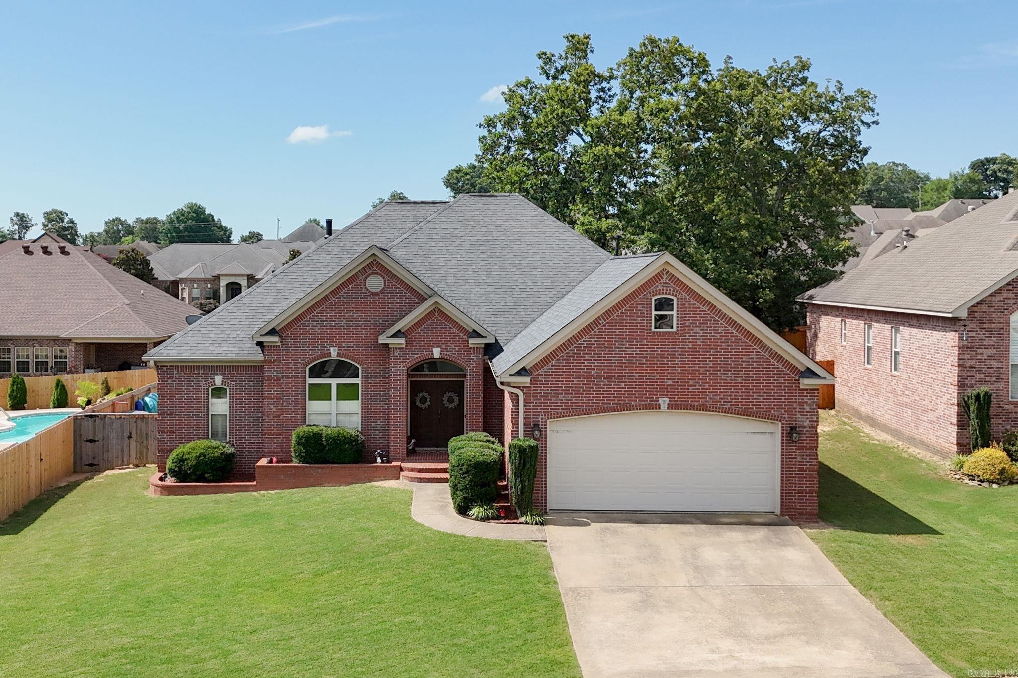 MILLERS CROSSING - Residential