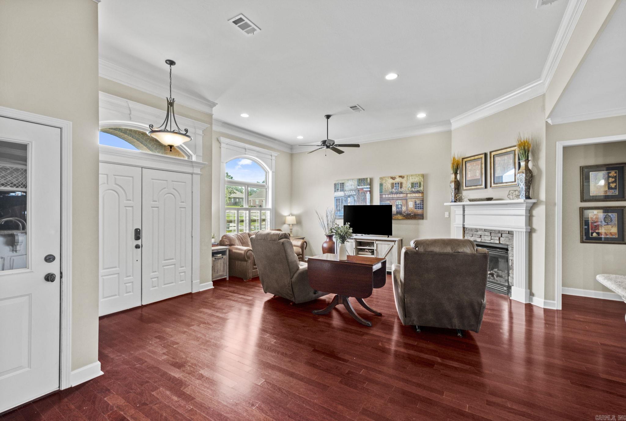 MILLERS CROSSING - Residential