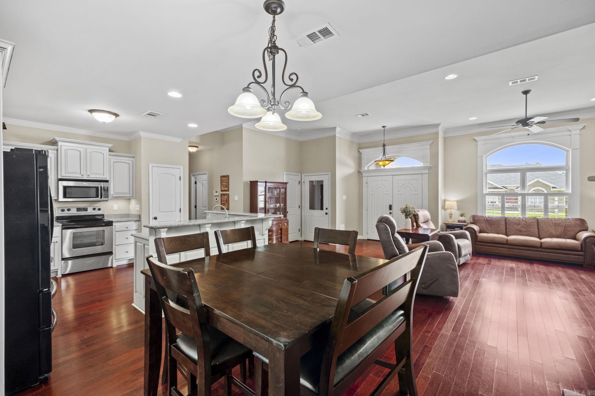 MILLERS CROSSING - Residential