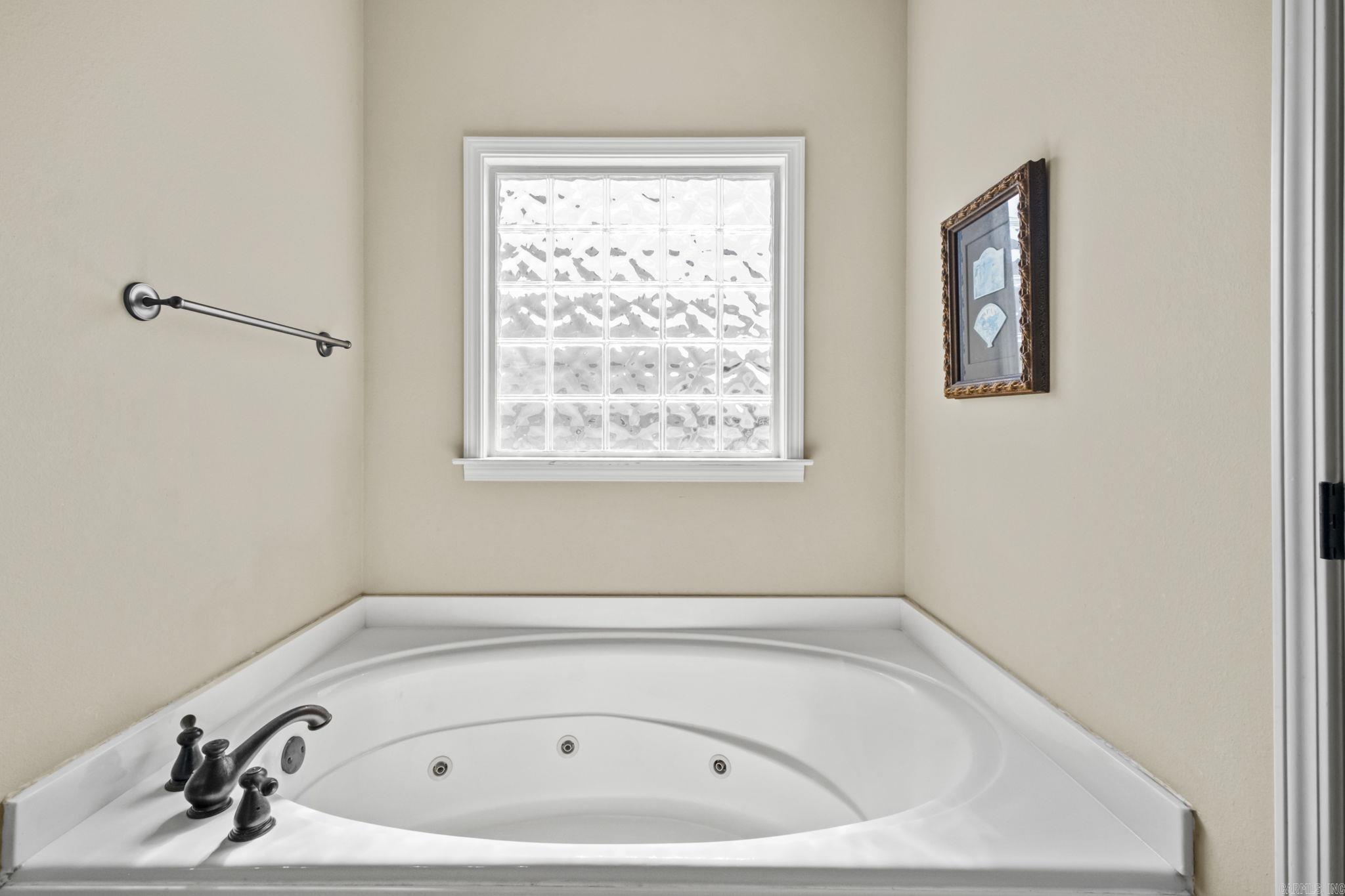 MILLERS CROSSING - Residential