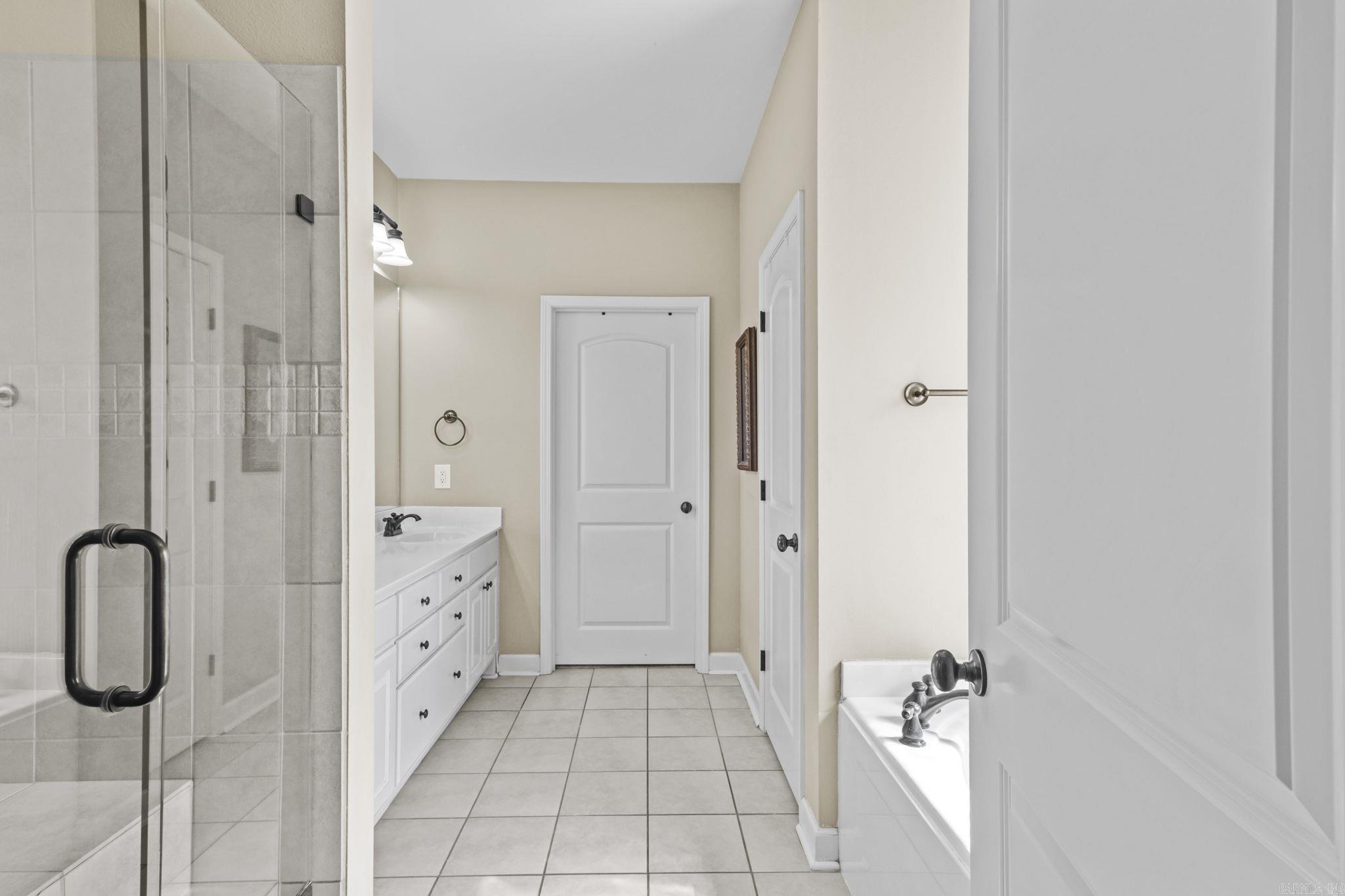 MILLERS CROSSING - Residential