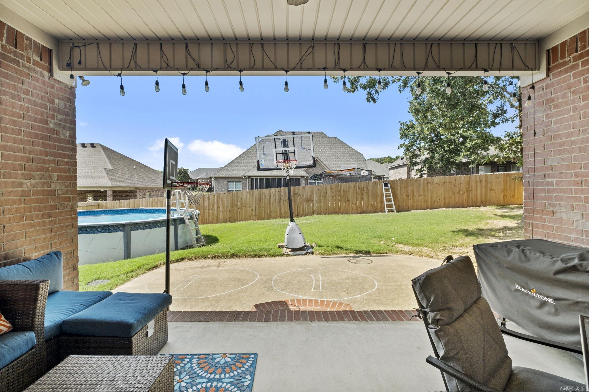 MILLERS CROSSING - Residential