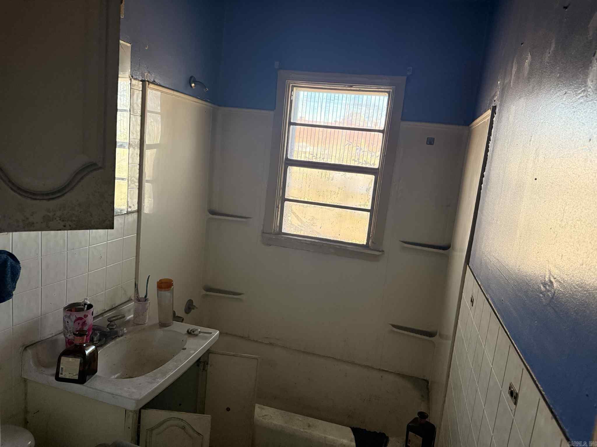 AUSTIN & TAYLOR ADDITION - Residential