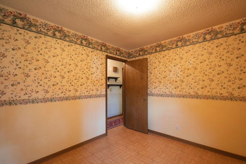 FOX HUNT RIDGE - Residential