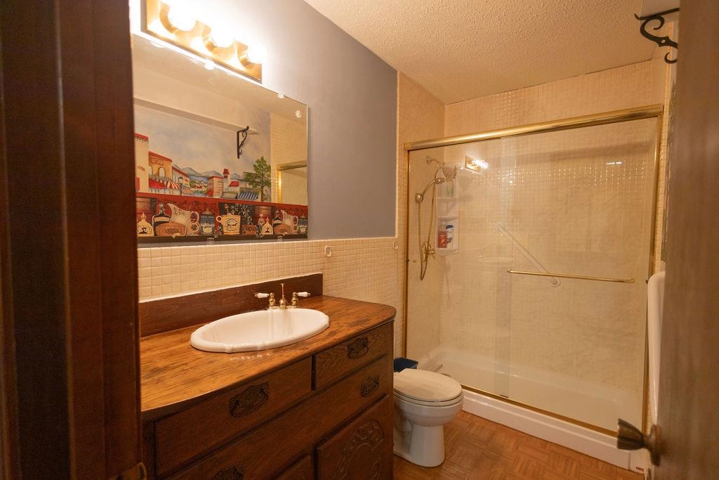 FOX HUNT RIDGE - Residential