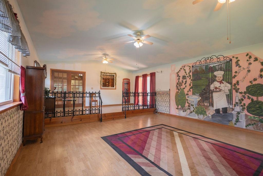 FOX HUNT RIDGE - Residential