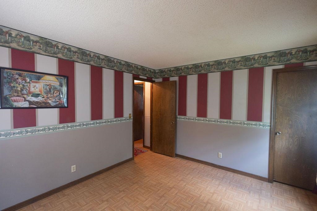 FOX HUNT RIDGE - Residential