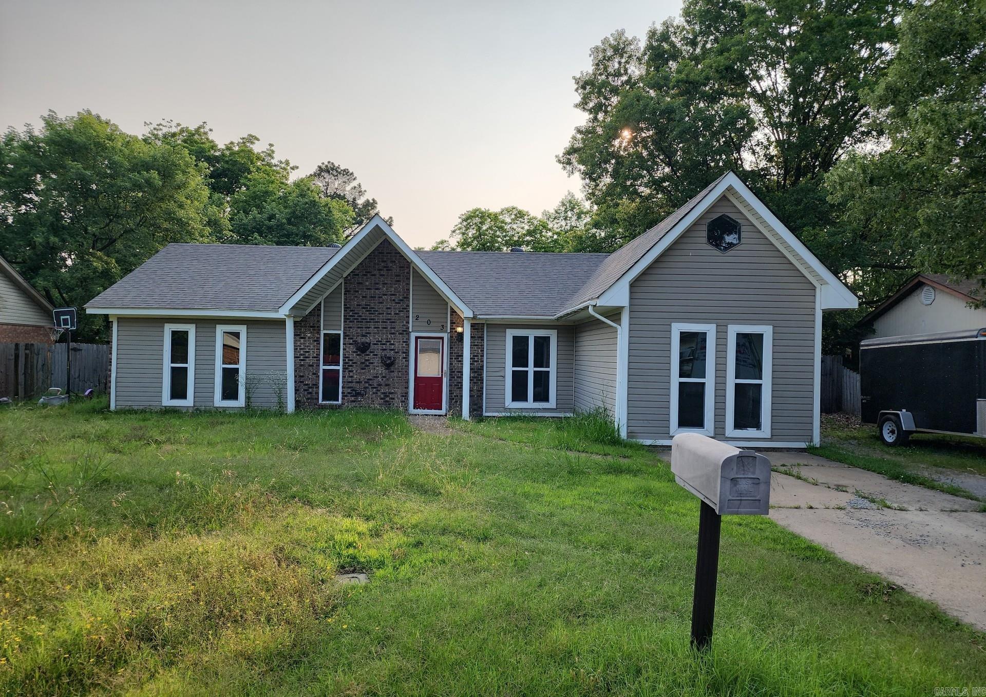 Great 3-bed, 2 bath property in Bay. You could move in now as is or do repairs and make the home your own style. The home has an unfinished loft that would be an ideal location for an office or game room. If you are looking for a budget-friendly home in Bay city limits, this is the one for you! No SPD will be provided as seller has never lived in property. Offers can be made by buyer's agents at http://www.bidonhomes.com Upon closing the Buyer’s Agent is required to pay a tech fee of $150 through the closing company to BidOnHomes.