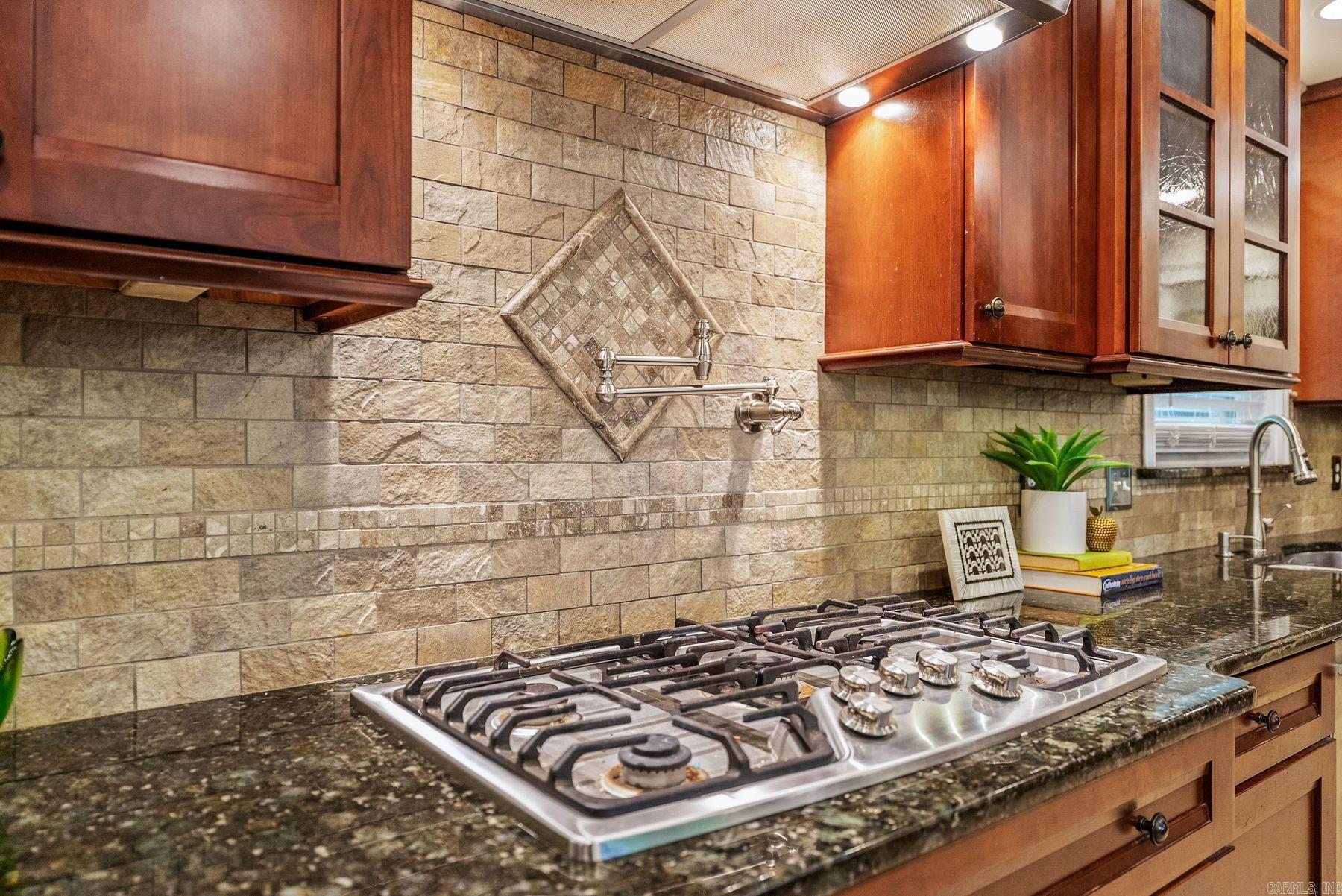 SHANNON HILLS - Residential