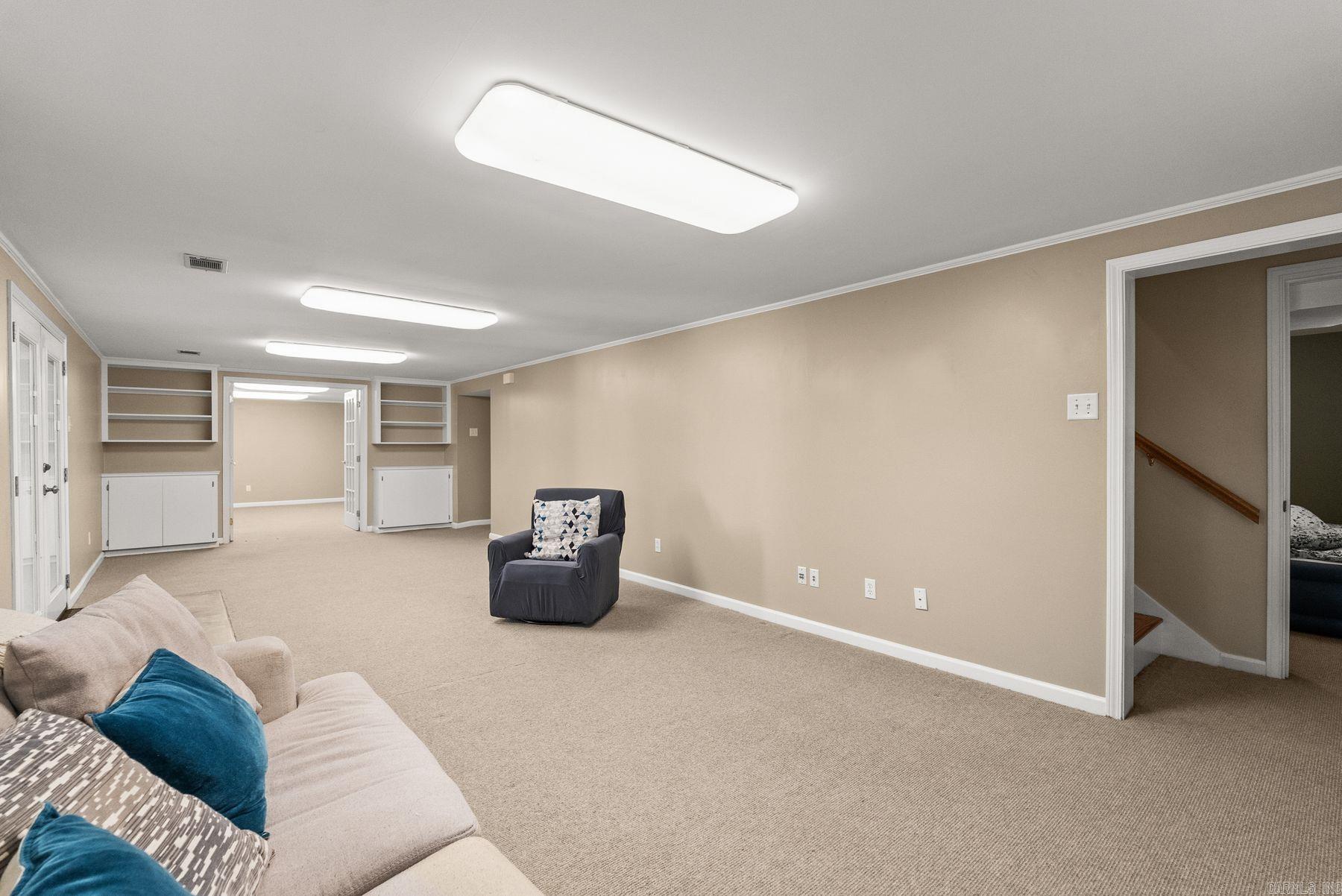 SHANNON HILLS - Residential