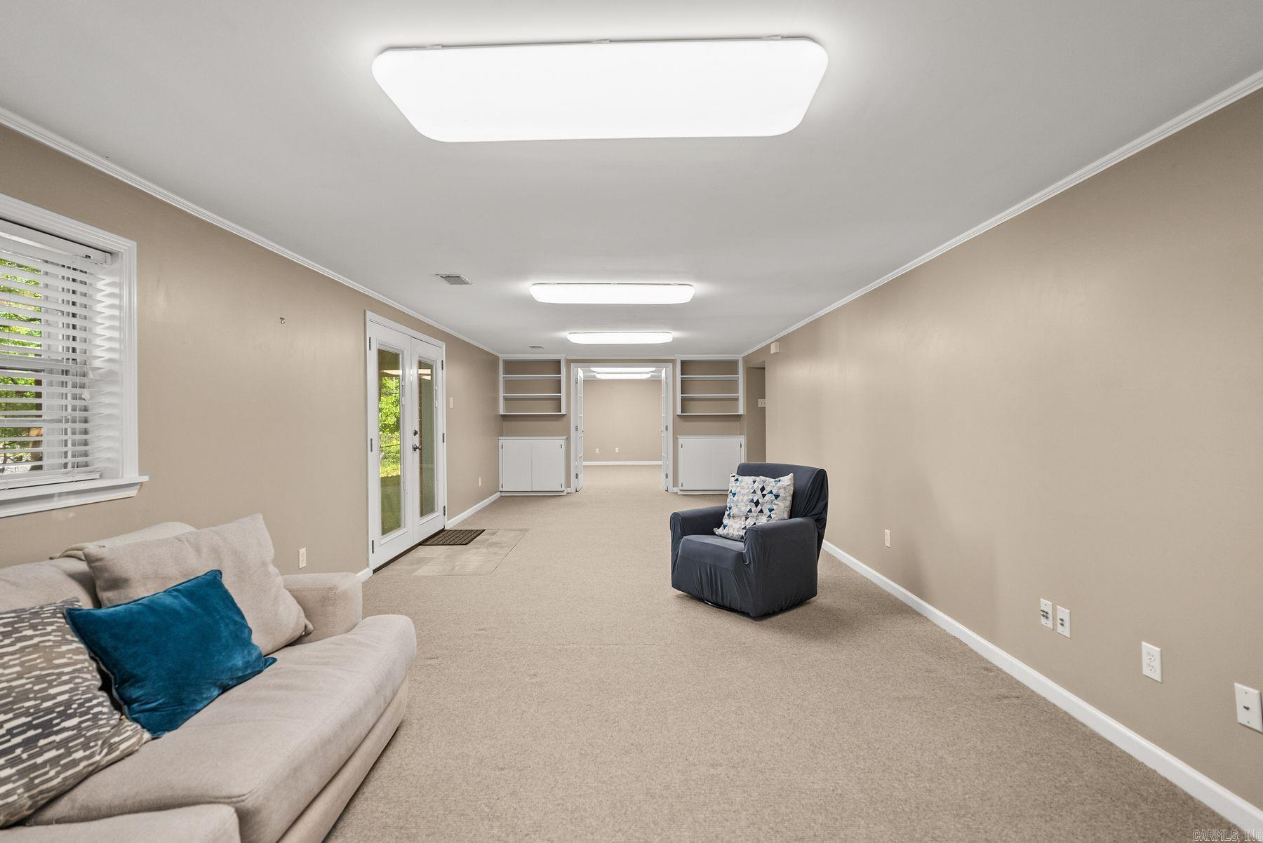 SHANNON HILLS - Residential