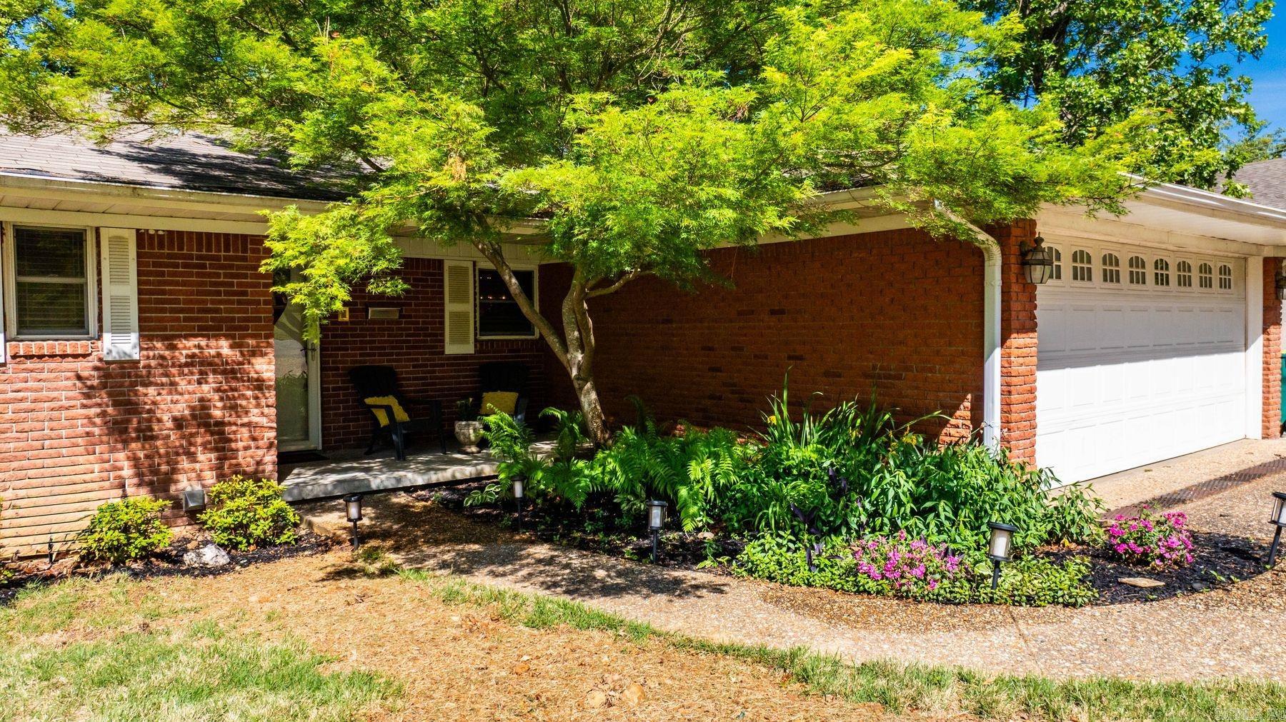 SHANNON HILLS - Residential