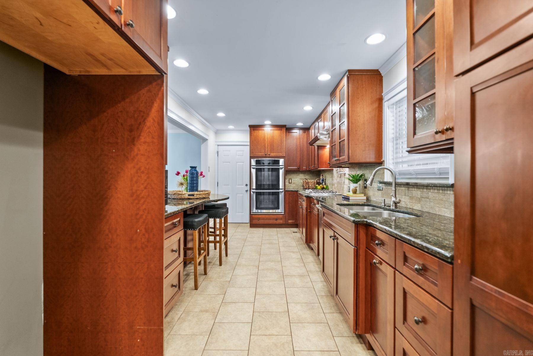 SHANNON HILLS - Residential