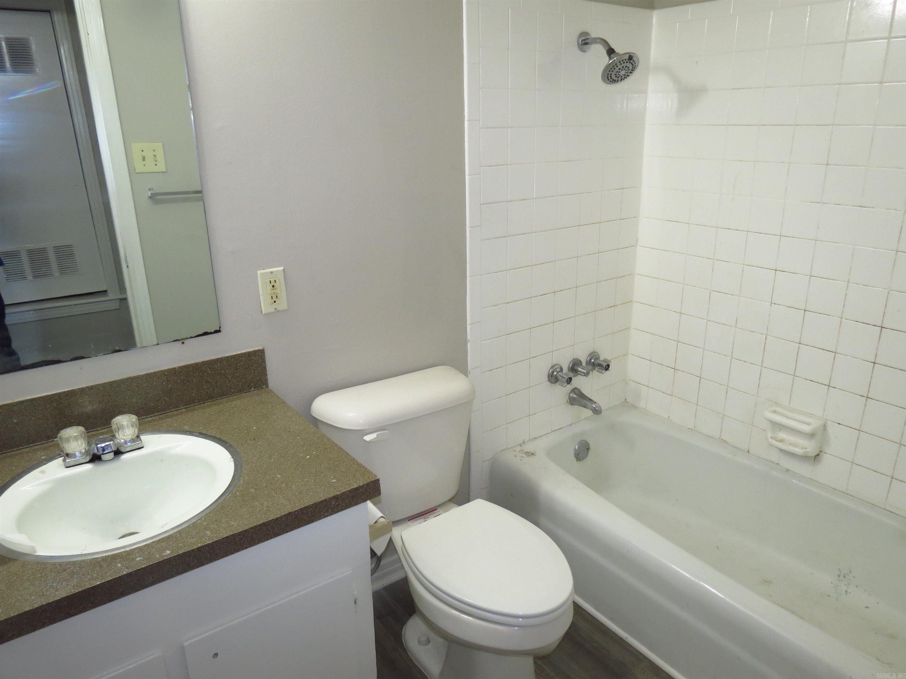 Beverly Hills - Residential Income