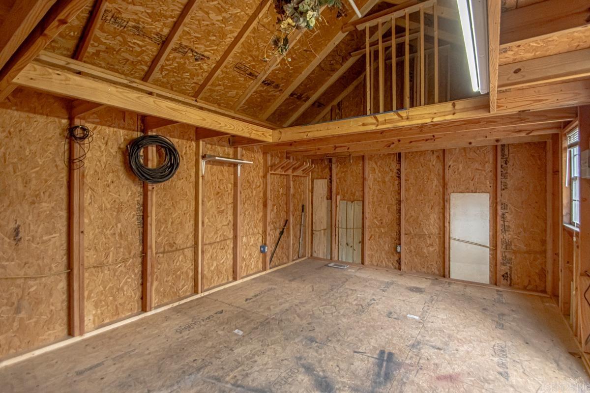 WOODLAND PARK - Residential